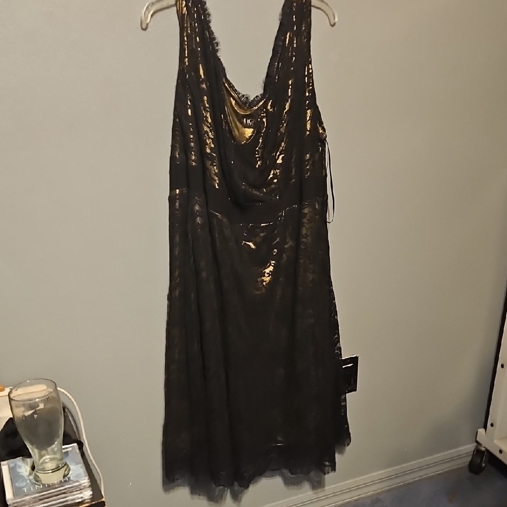 ​Stunning IGIGI Black Lace & Gold Metallic V-Neck Dress - Plus Size 30/32